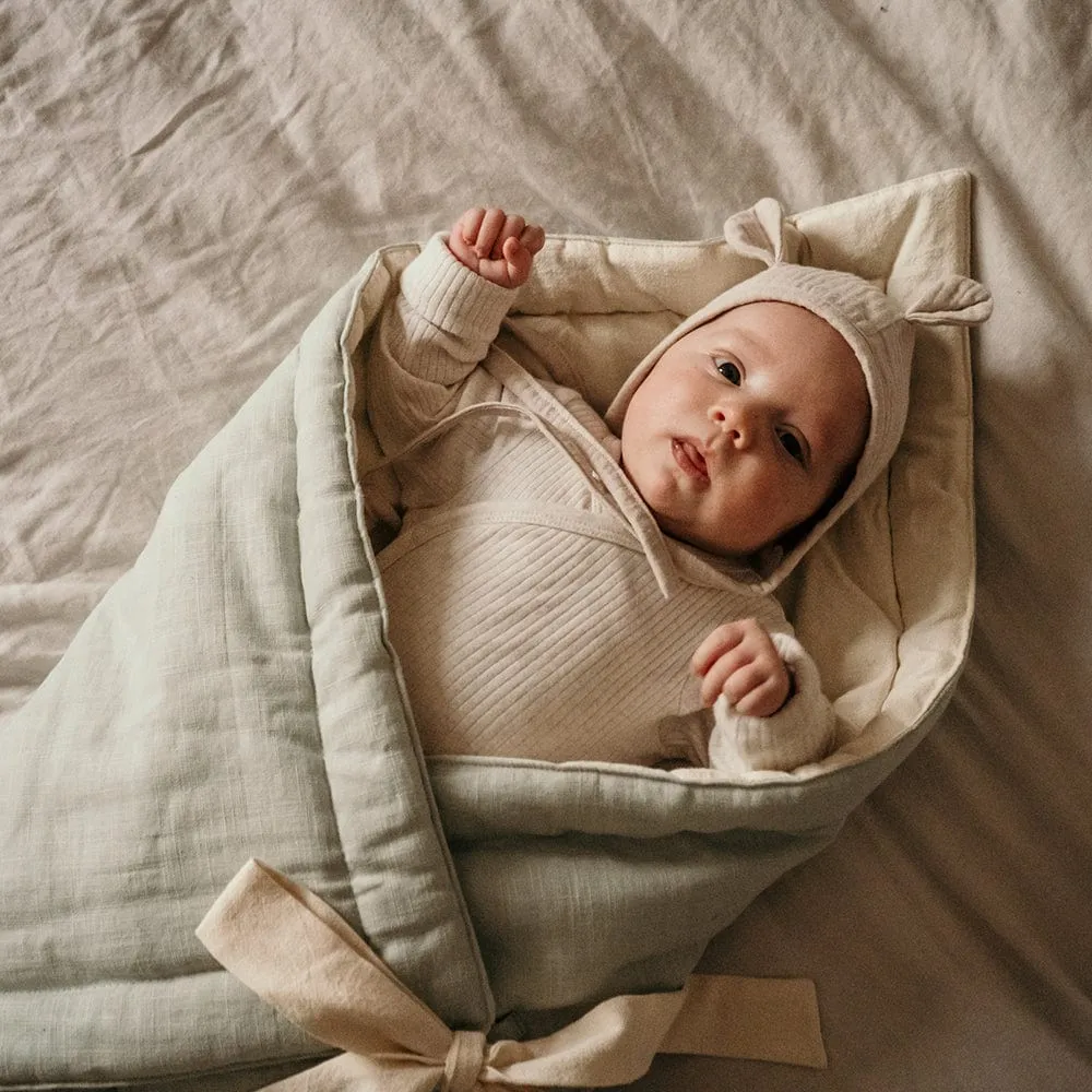 Linen Bloom Baby Horn Padded Linen Blanket - Mint
