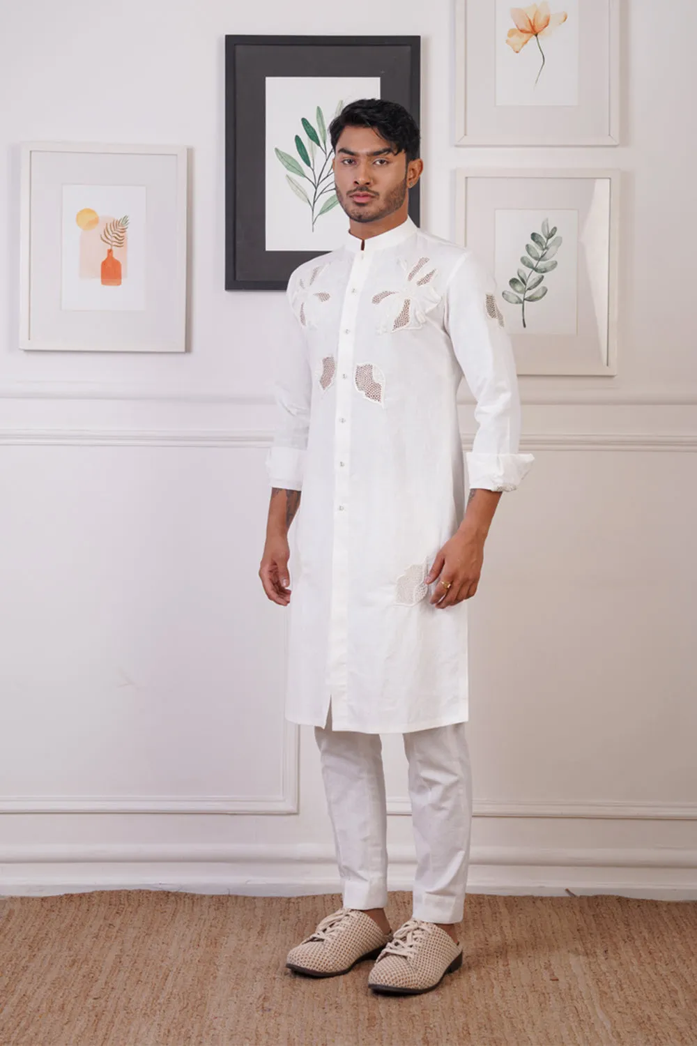 Linen Kurta Set With Cut Embroidery