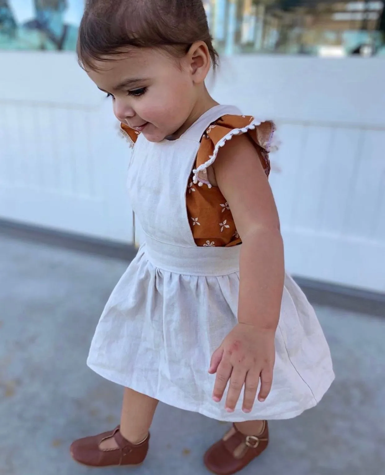Linen suspender bib skirt