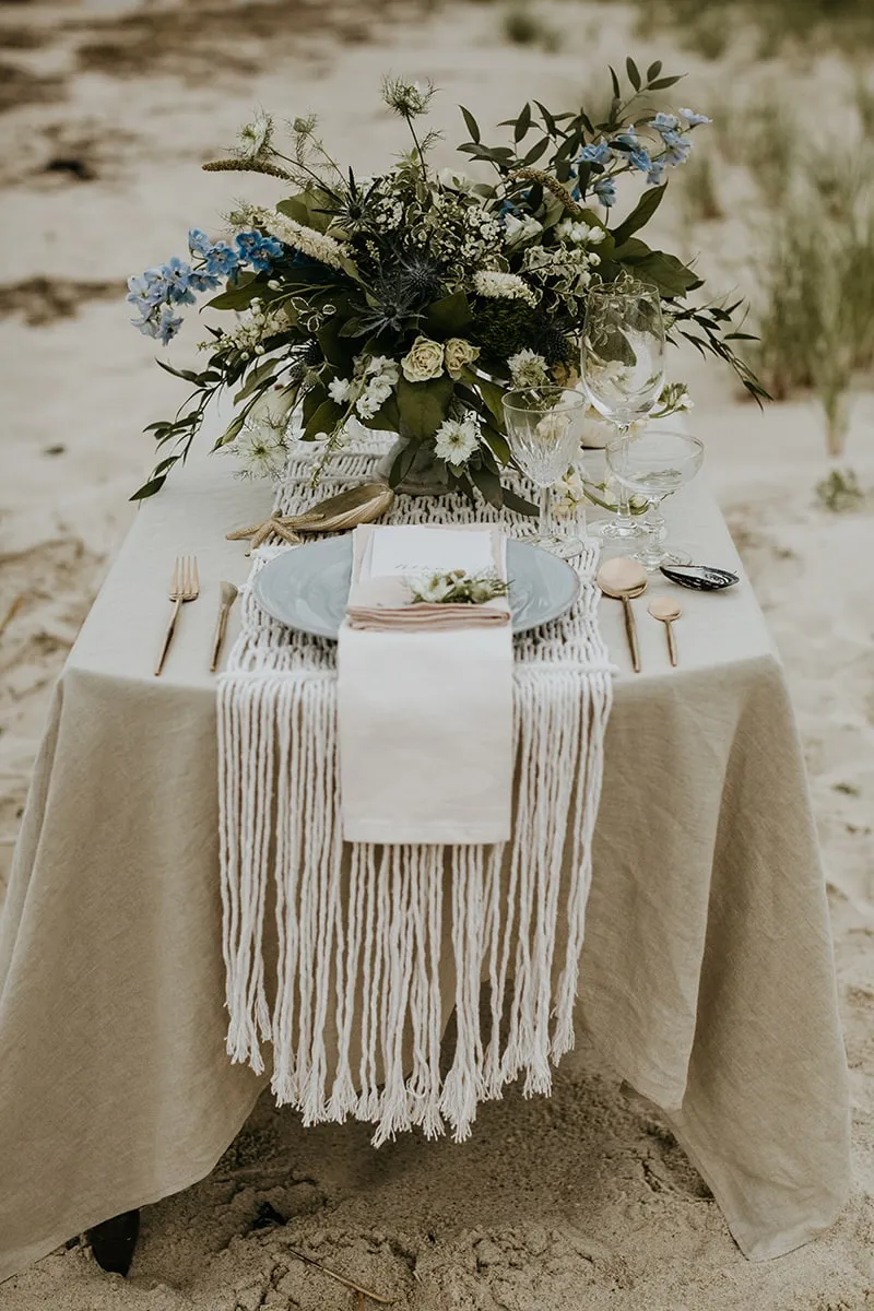 Linen tablecloth - natural