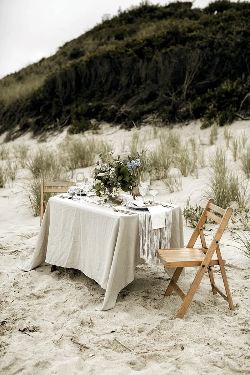 Linen tablecloth - natural