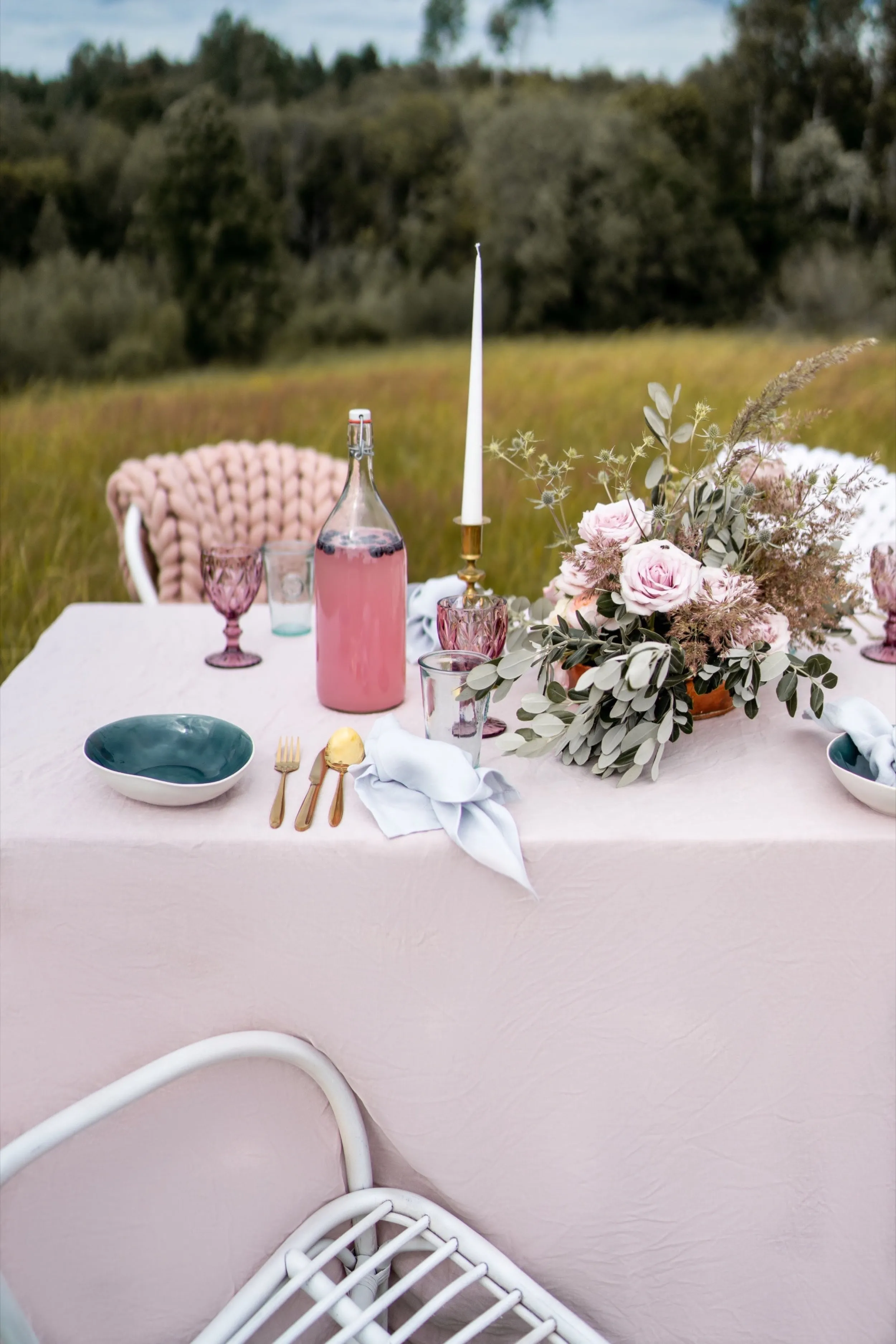 Linen tablecloth - pink