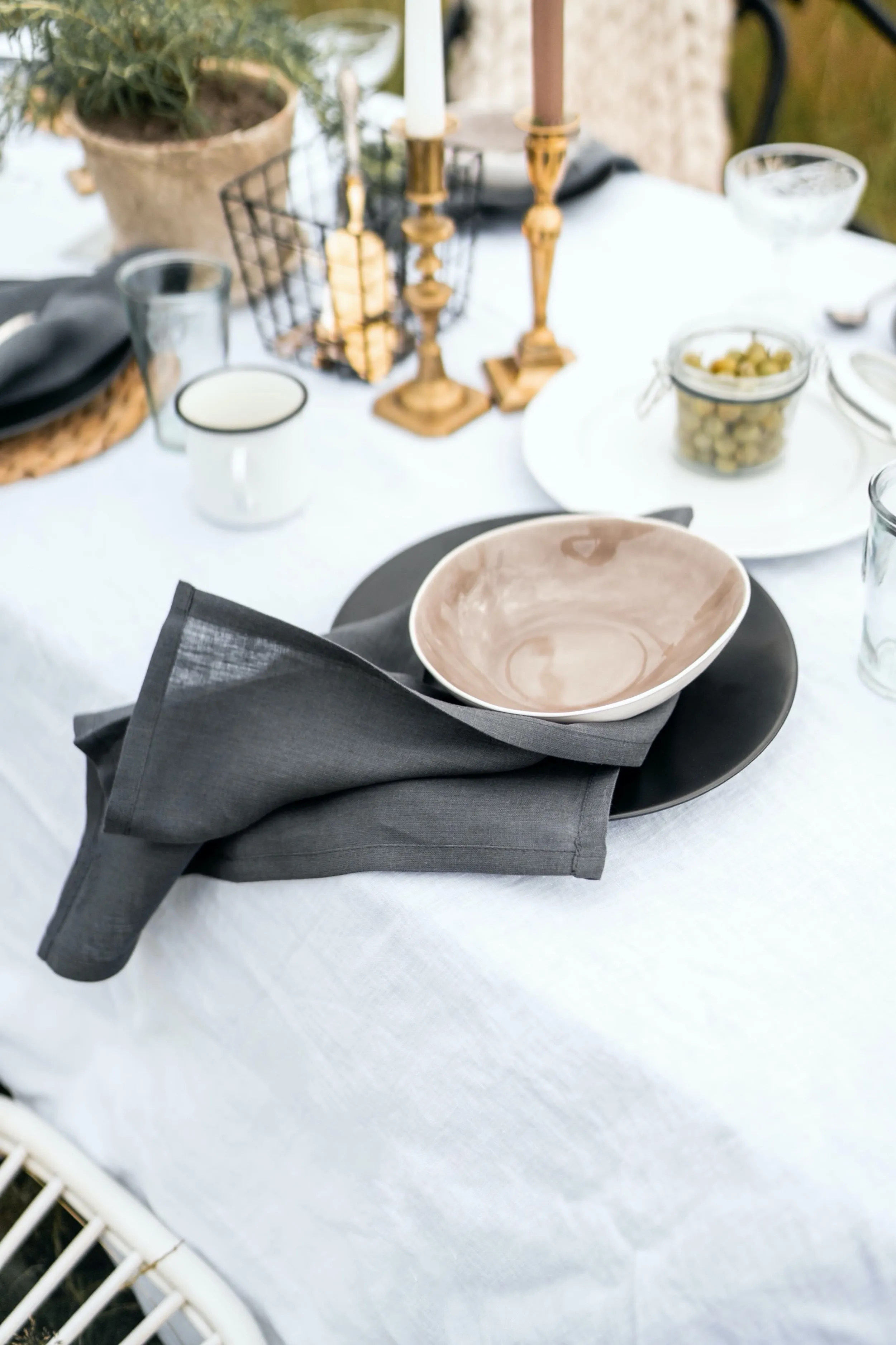 Linen tablecloth - white