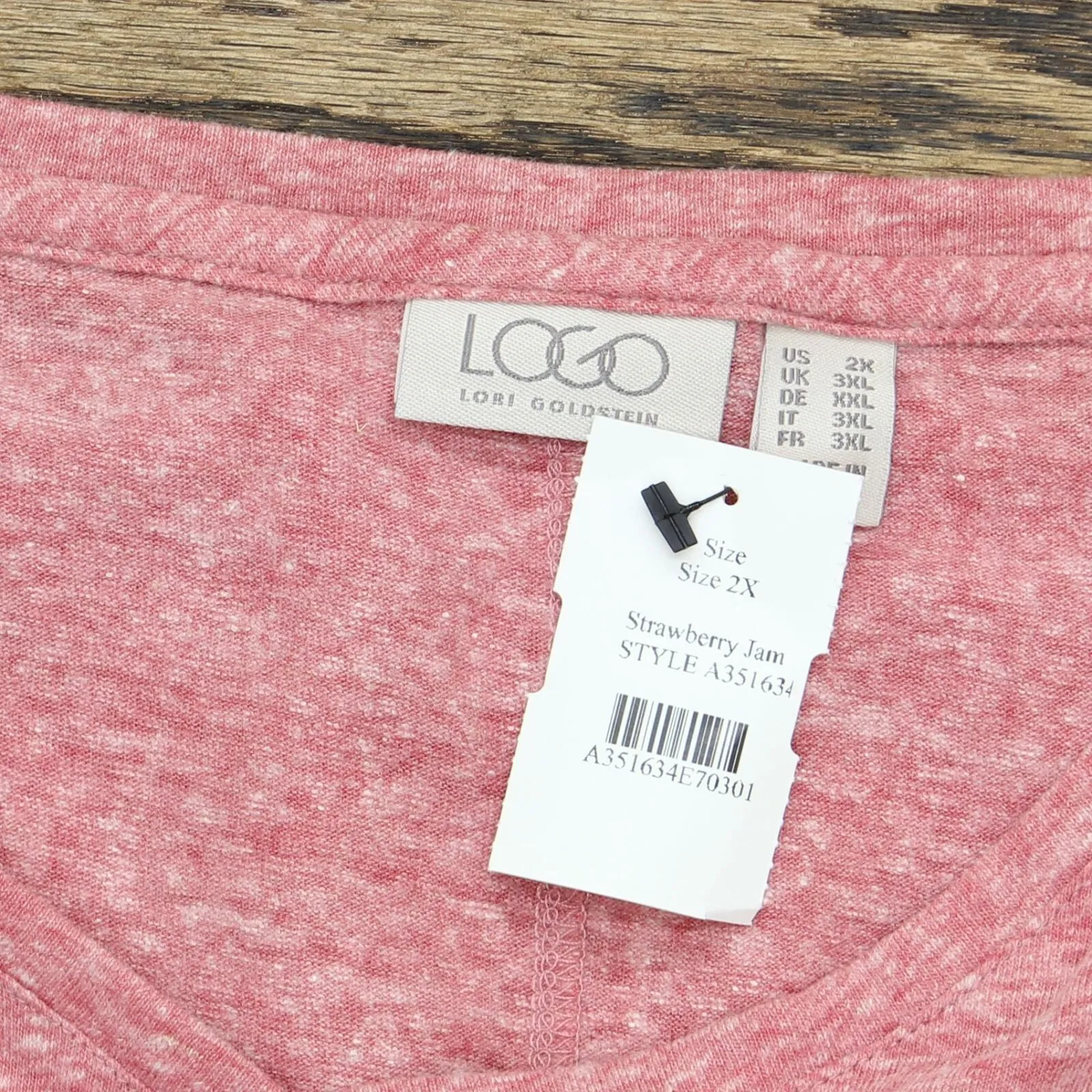 LOGO By Lori Goldstein Plus Snow Yarn V-Neck Asymmetric Hem Tank Top