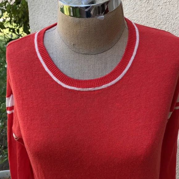 Madewell 100% linen gorgeous red sweater with white stripes. So cute on.