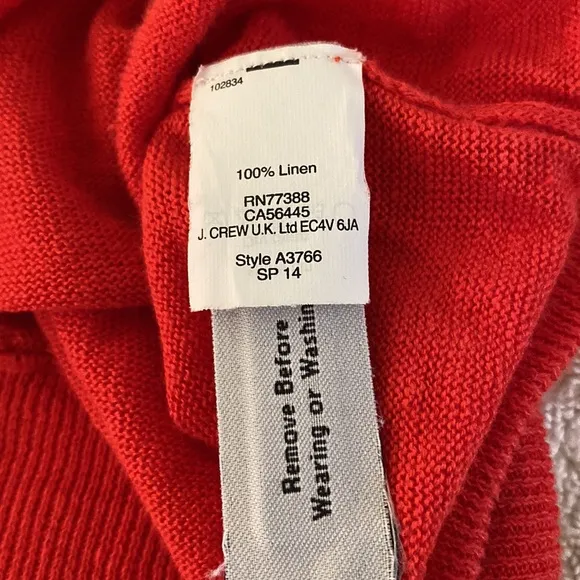 Madewell 100% linen gorgeous red sweater with white stripes. So cute on.
