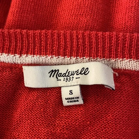 Madewell 100% linen gorgeous red sweater with white stripes. So cute on.