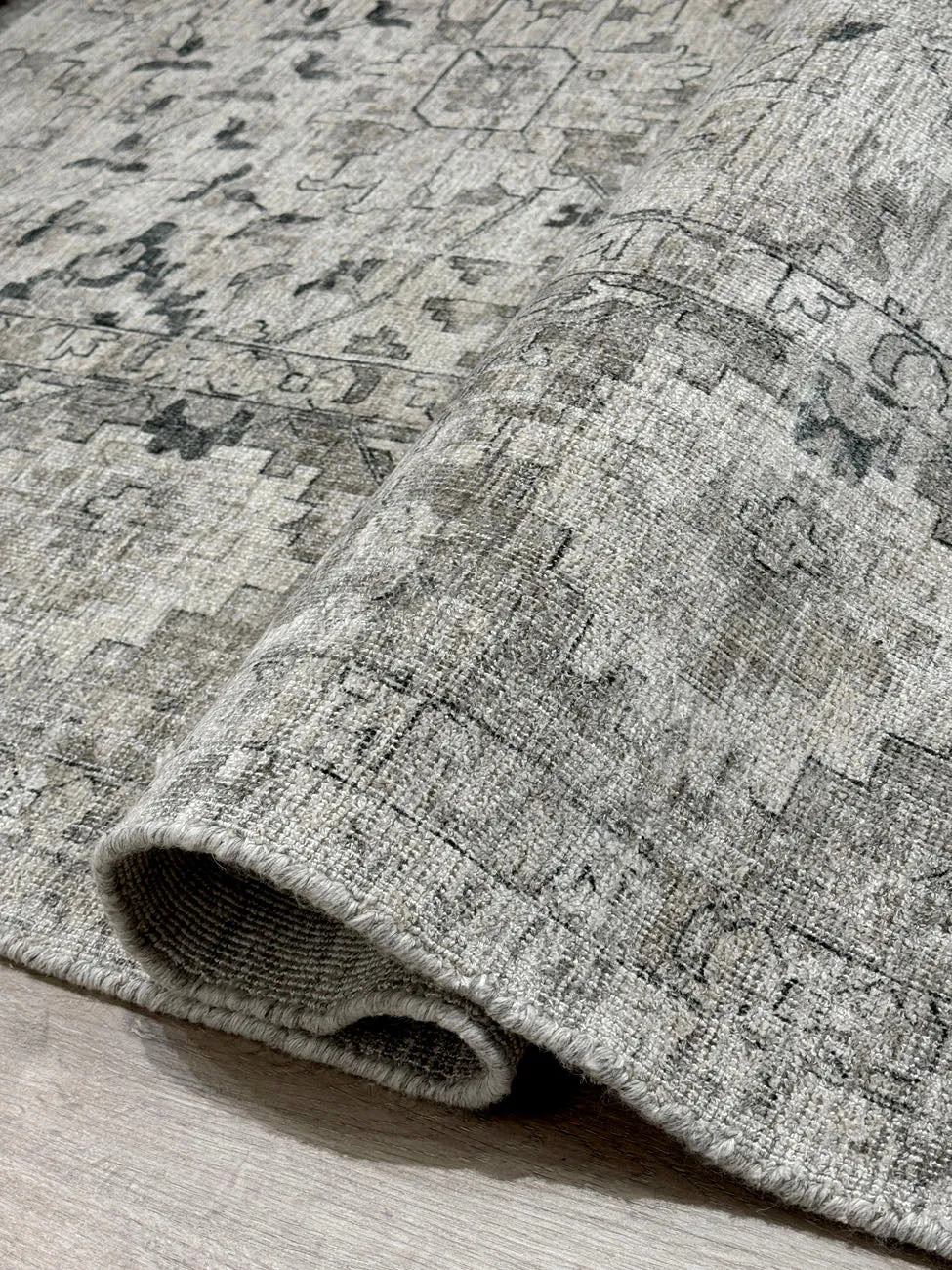 Mahal Grey Silver