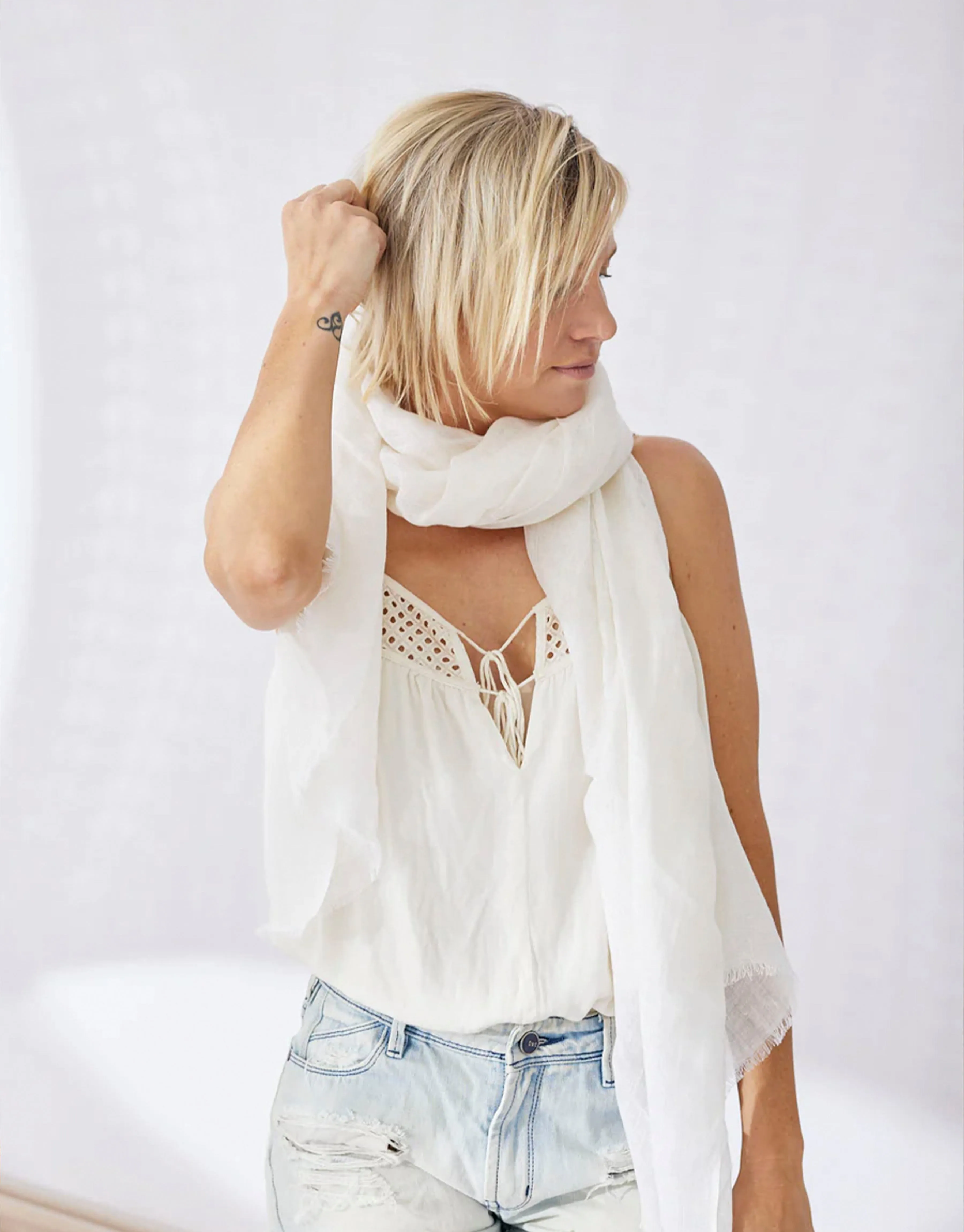 Marseille Linen Scarf - White