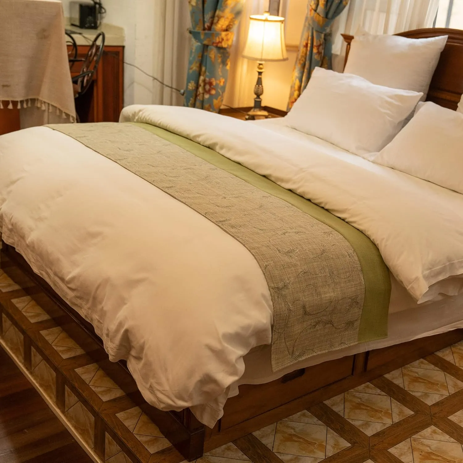 NEW OSVINO Natural Modern Linen Bed End Scarf Runner Protector No Fading Soft, Green Fits All Size Beds, Retails $49 
