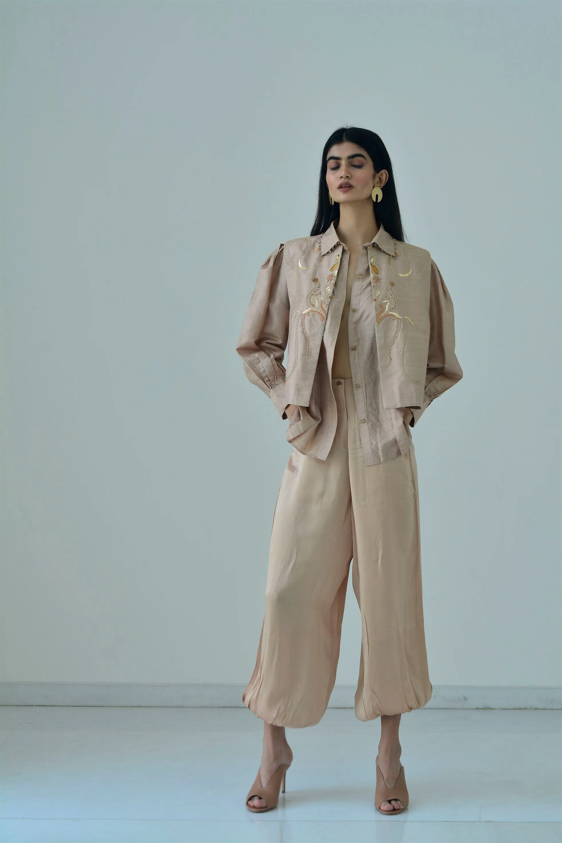 New Season Summer to Fall 2024-Jacket Embroidered Silk Off White-CR/TS/061-Suzanne-Fashion Edit Hemji
