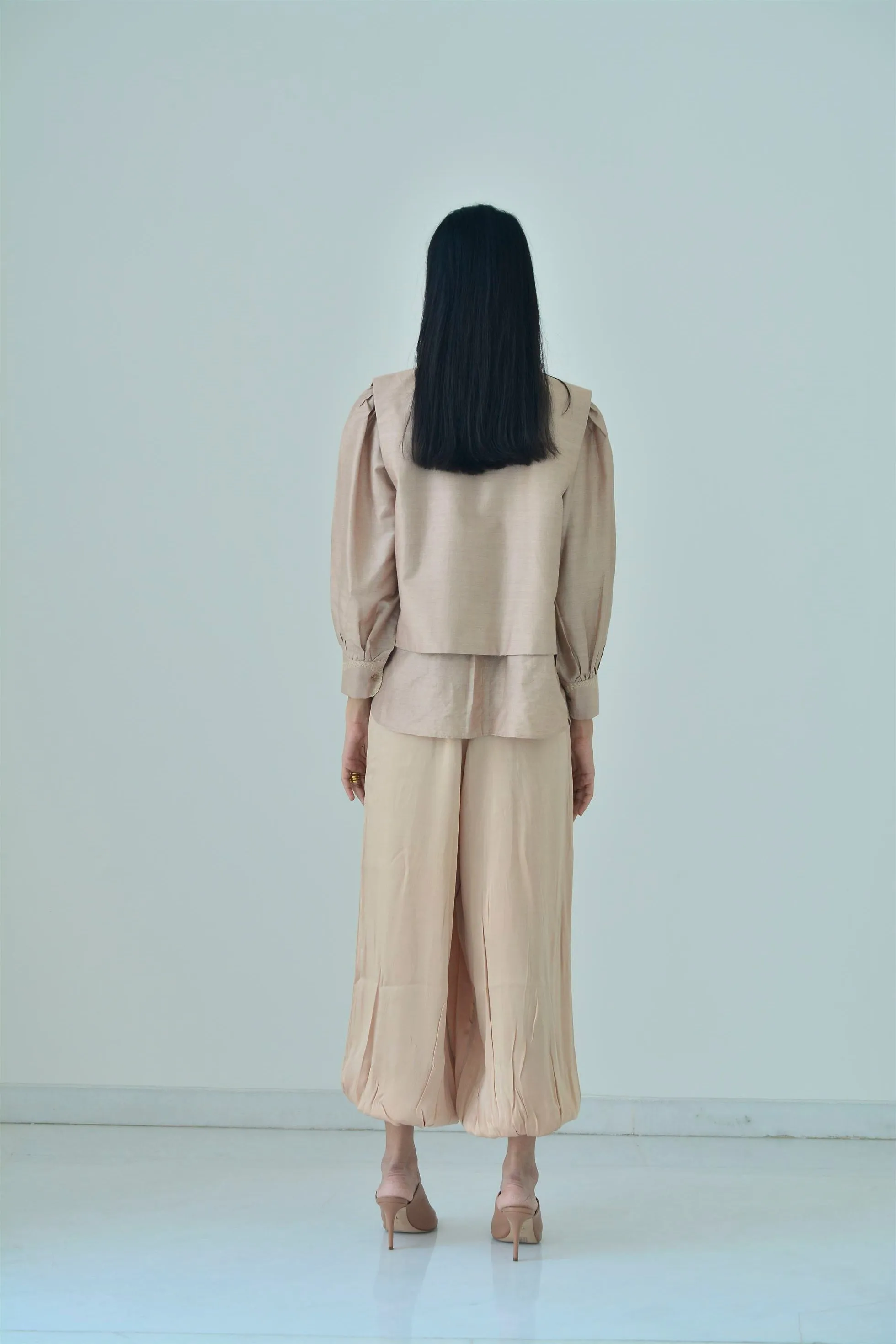 New Season Summer to Fall 2024-Jacket Embroidered Silk Off White-CR/TS/061-Suzanne-Fashion Edit Hemji