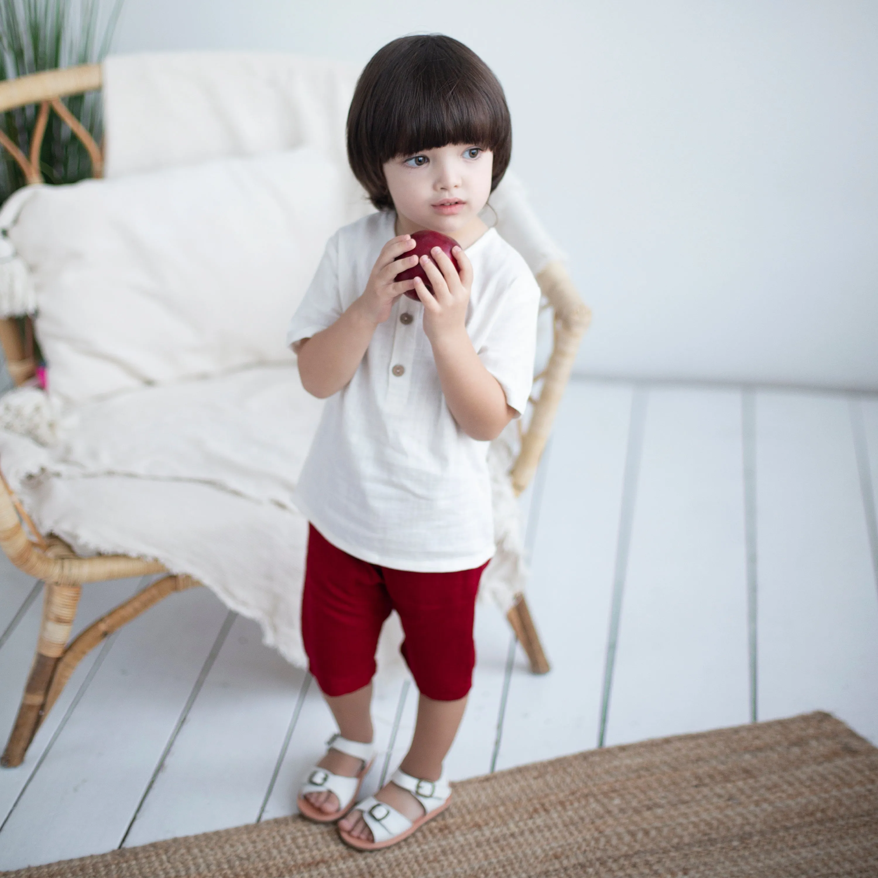 Noah Linen Set - White   Merlot
