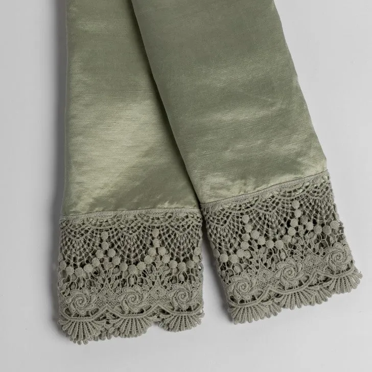 Paloma with Mattine Lace Pillowcase - Eucalyptus - King