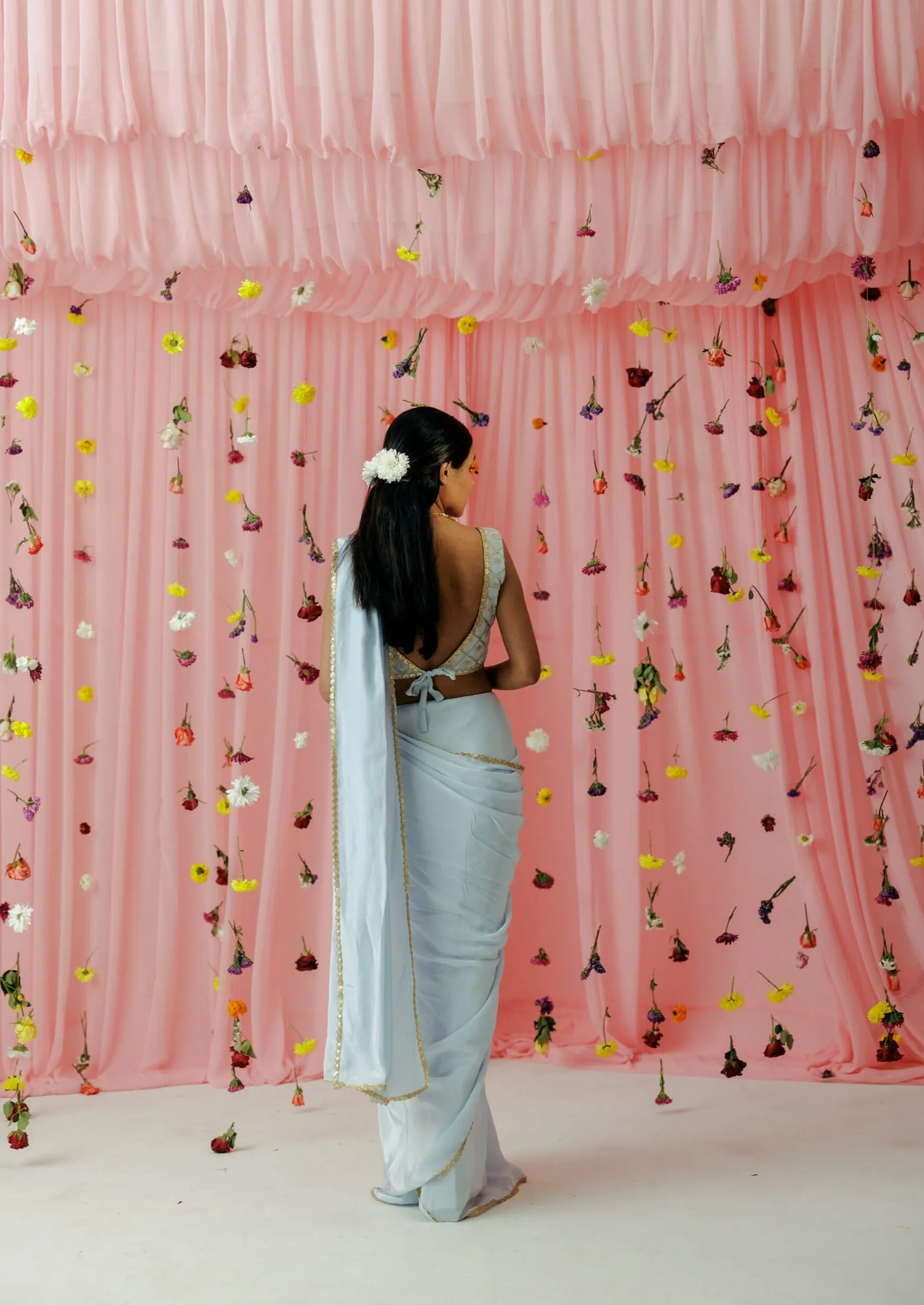 Rangeeli Sari (Gold) - Rental