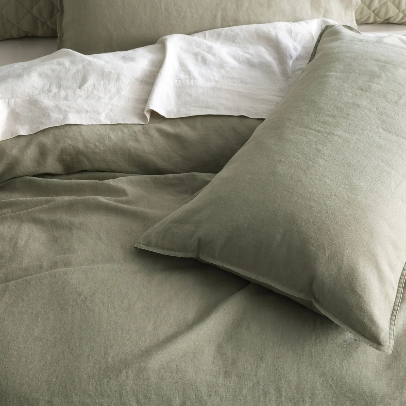 Renee Taylor Cavallo Stone Washed 100 % French Linen Sheet set - Jade
