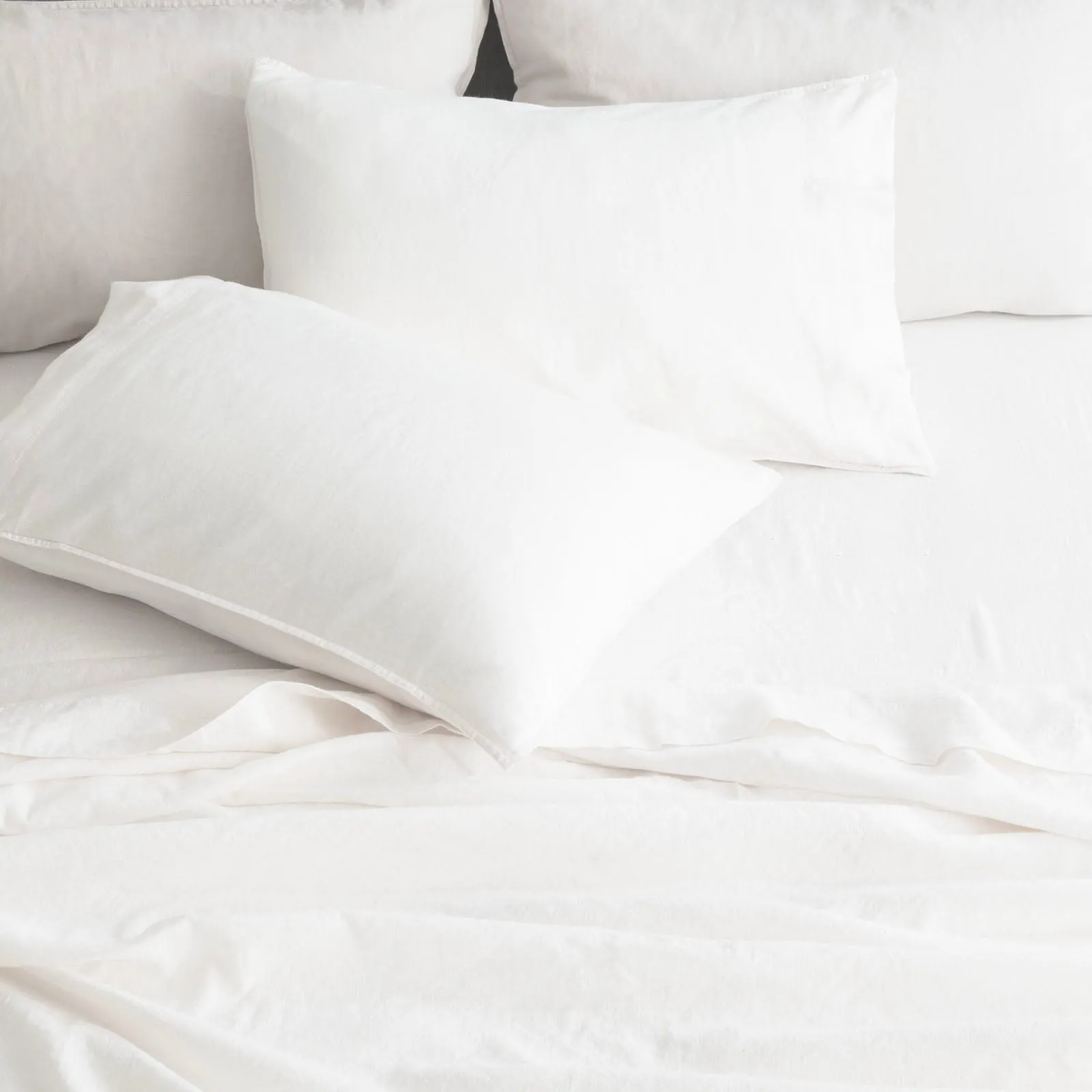 Renee Taylor Cavallo Stone Washed 100 % French Linen Sheet set - White
