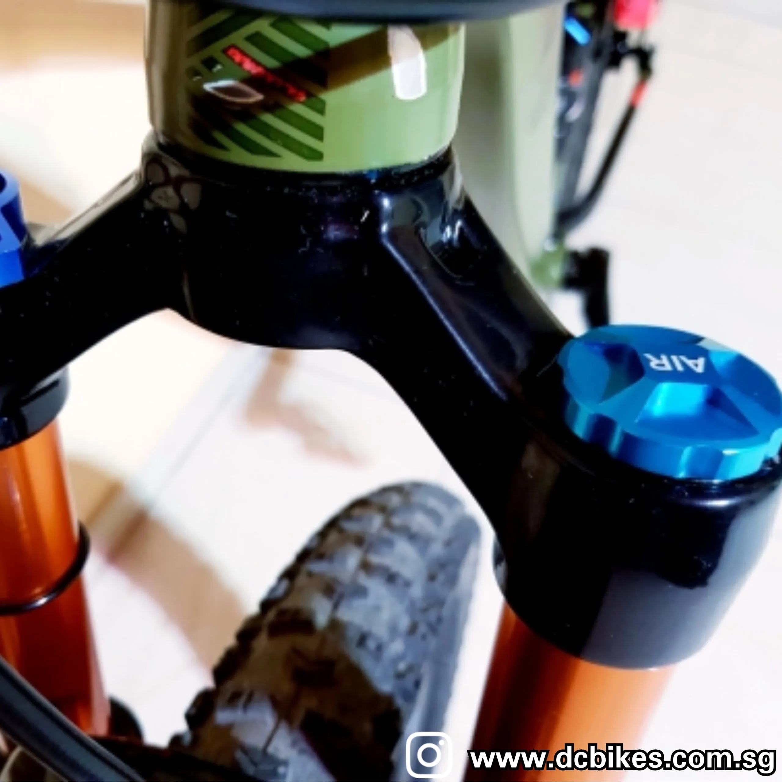 Schrader Valve Anodized Cover Cap For Air Suspension Fork