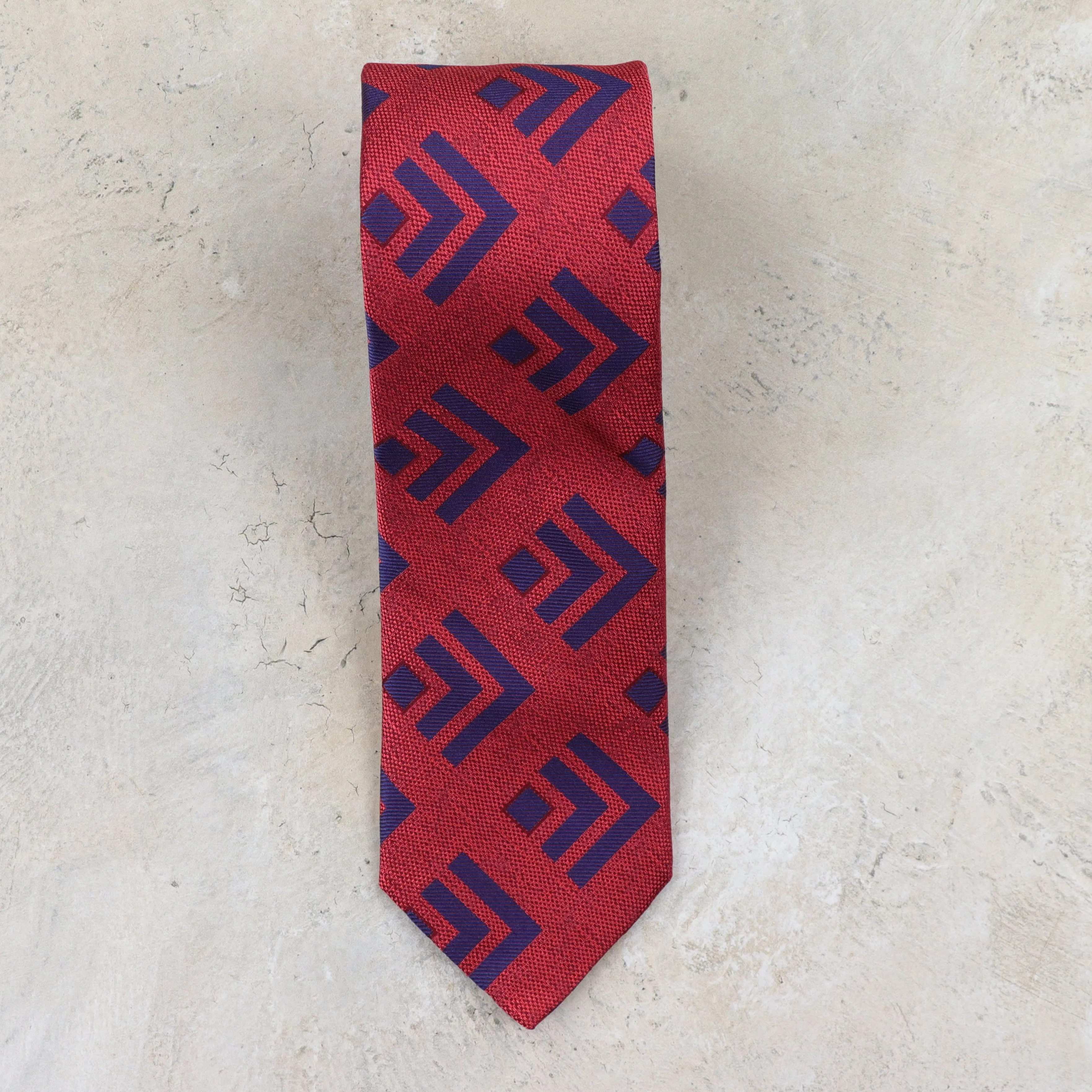 Seaward & Stearn Silk Woven Necktie - Red & Navy Geo