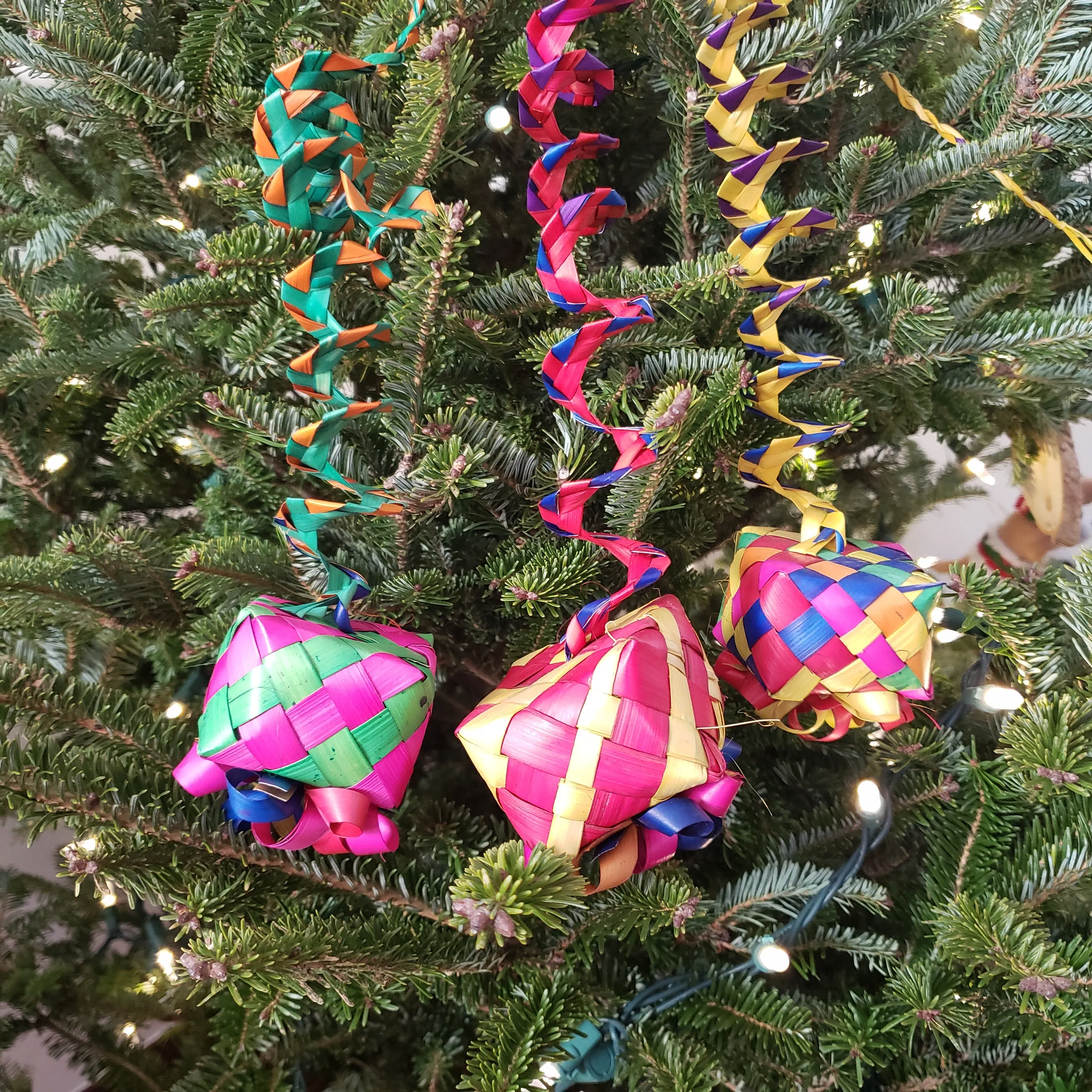 Set of 6 Mexican Palm Leaf Handmade Woven Gift Box Christmas Ornaments