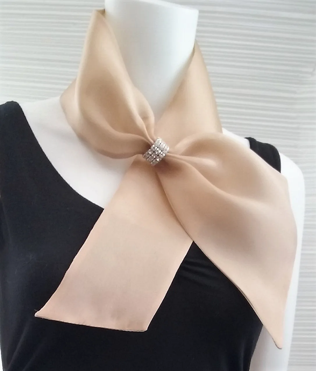 Silk Collar