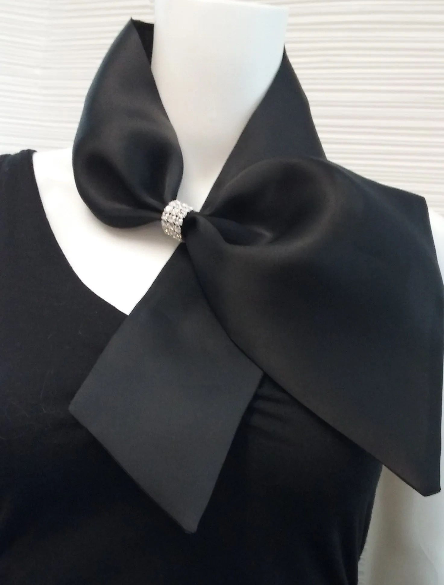 Silk Collar