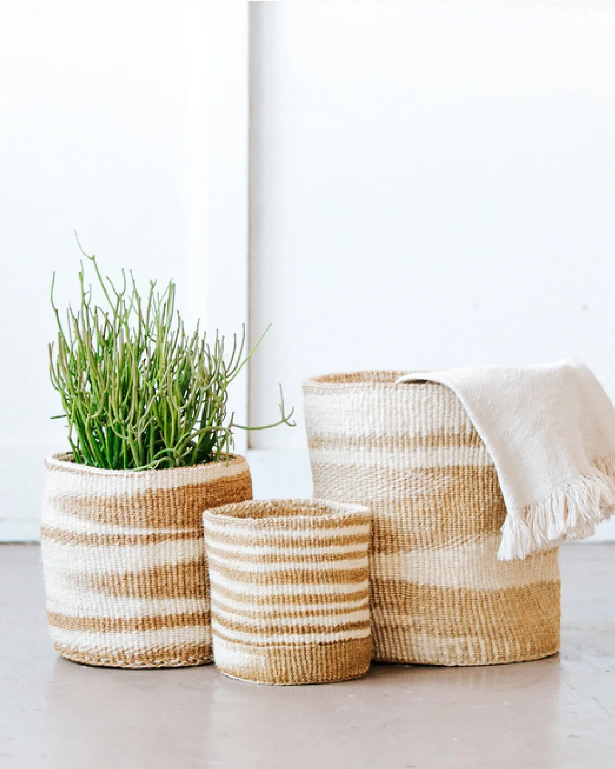 Smoke Swirl Storage Basket :: Medium