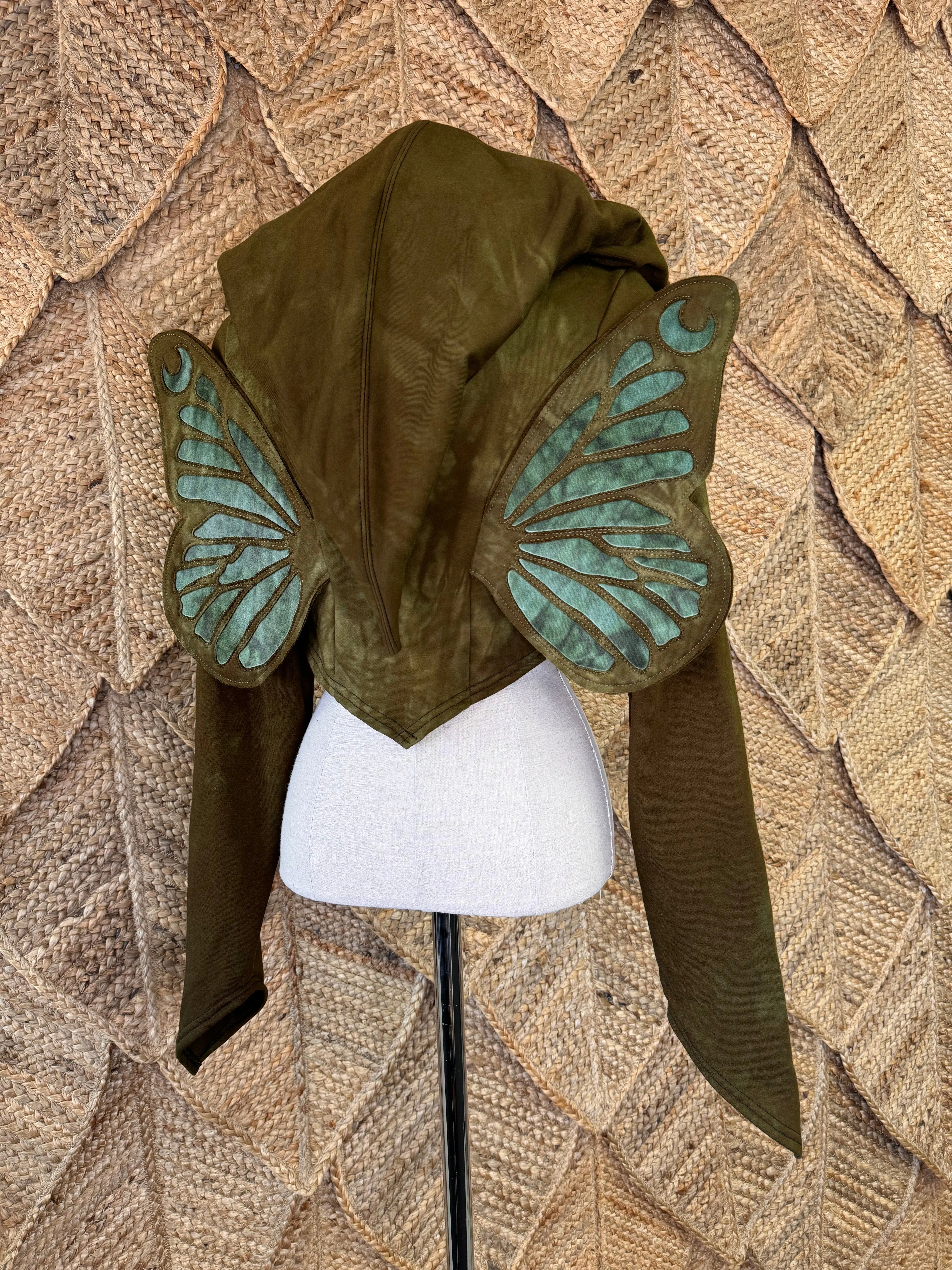 Snowdrop Faewing Shrug