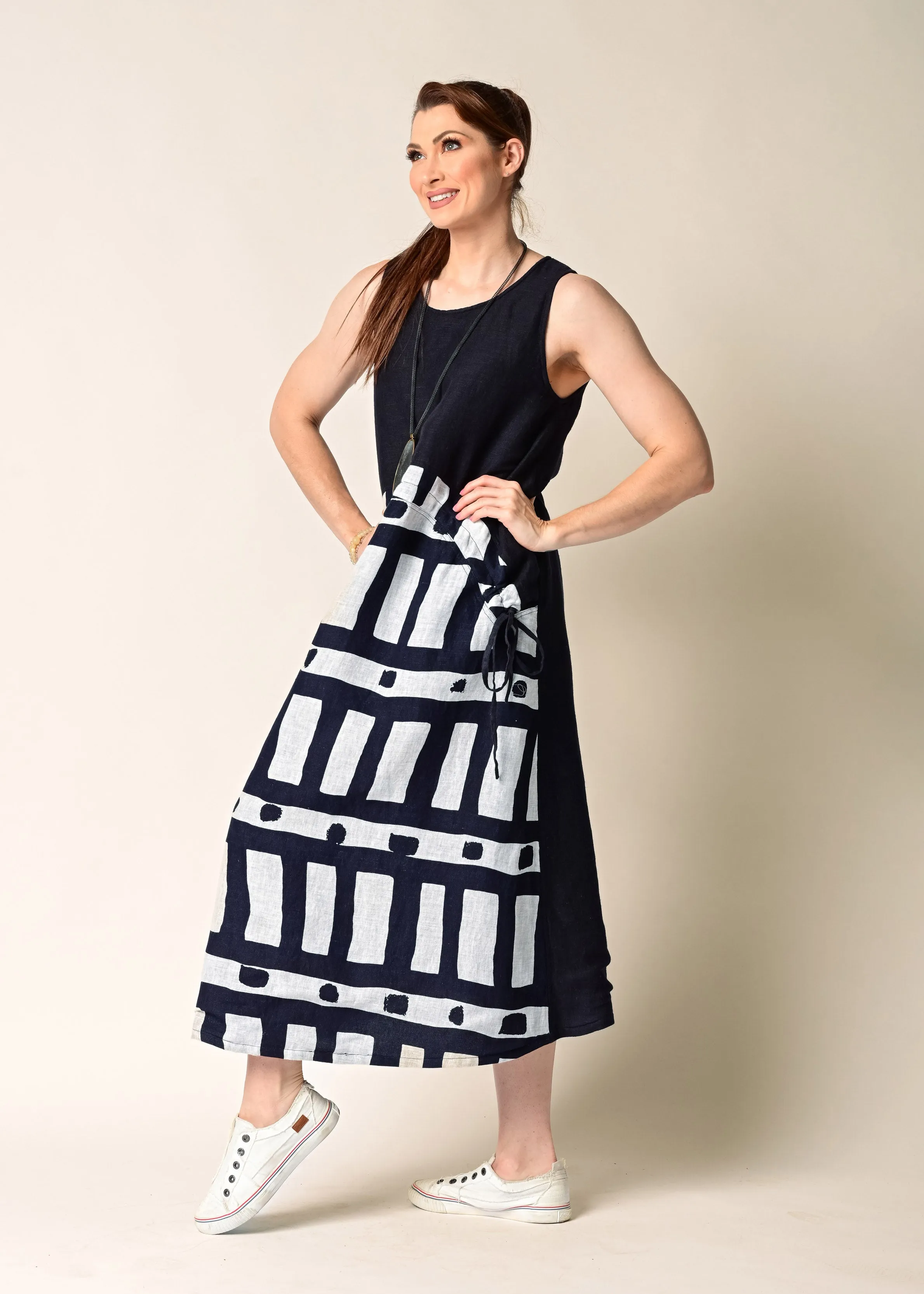 Solara Linen Dress in Navy