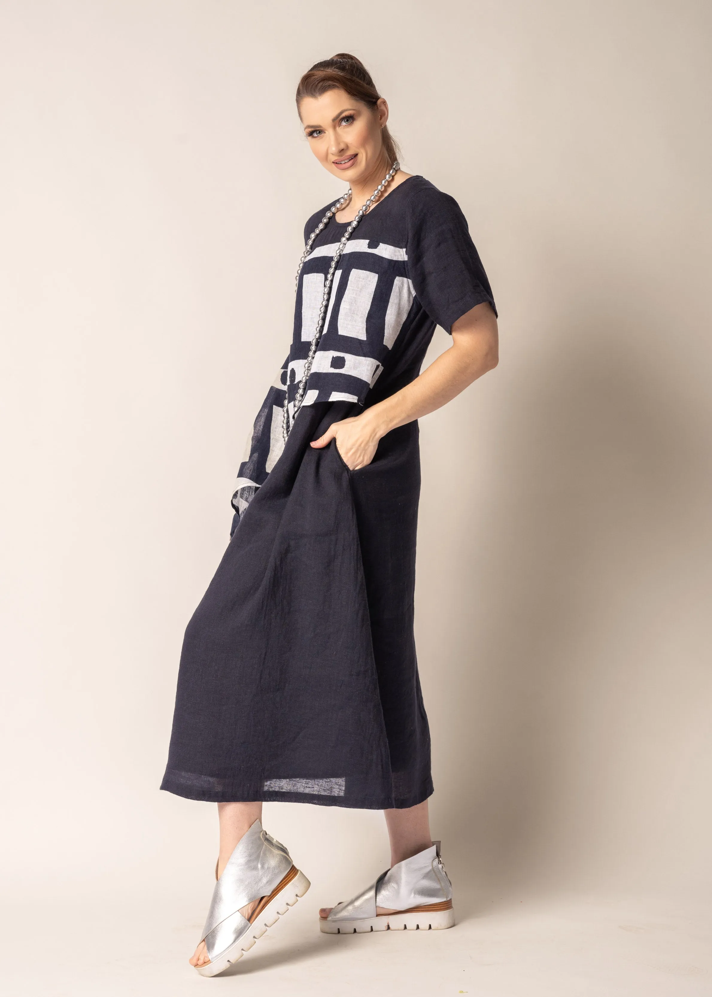 Solara Linen Dress in Navy