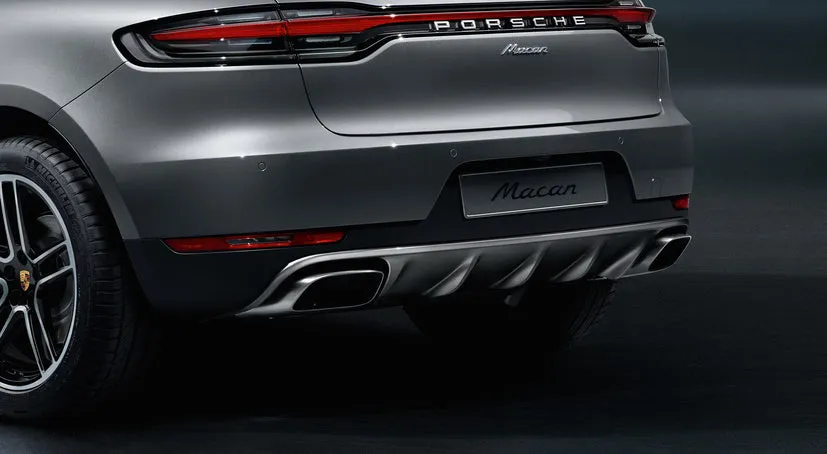 Stainless-steel rear trim- Macan II