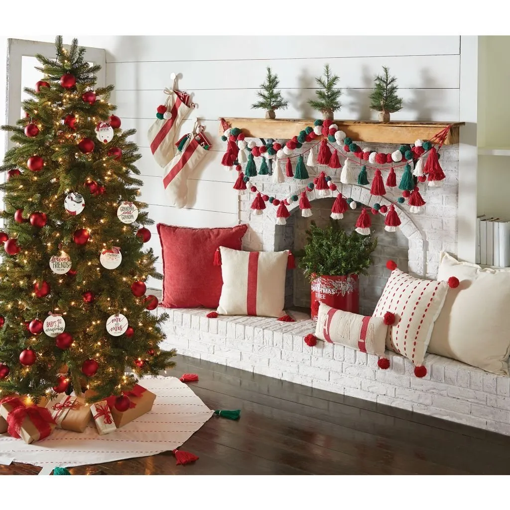 Tassel Tree Skirt