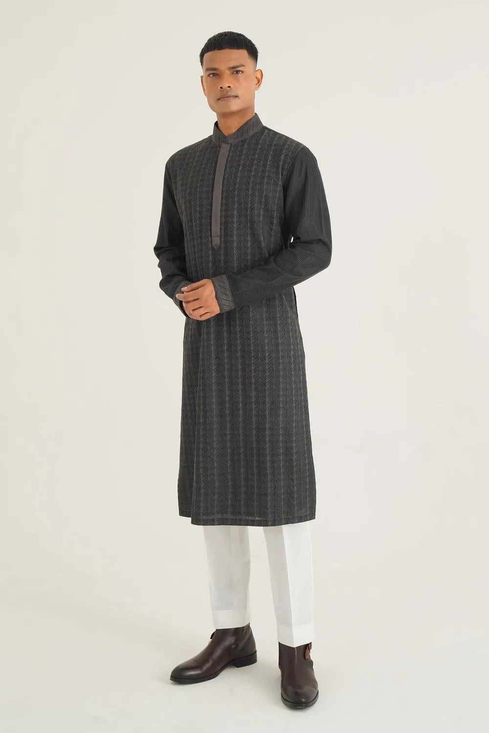 Thread Embroidered Kurta Set