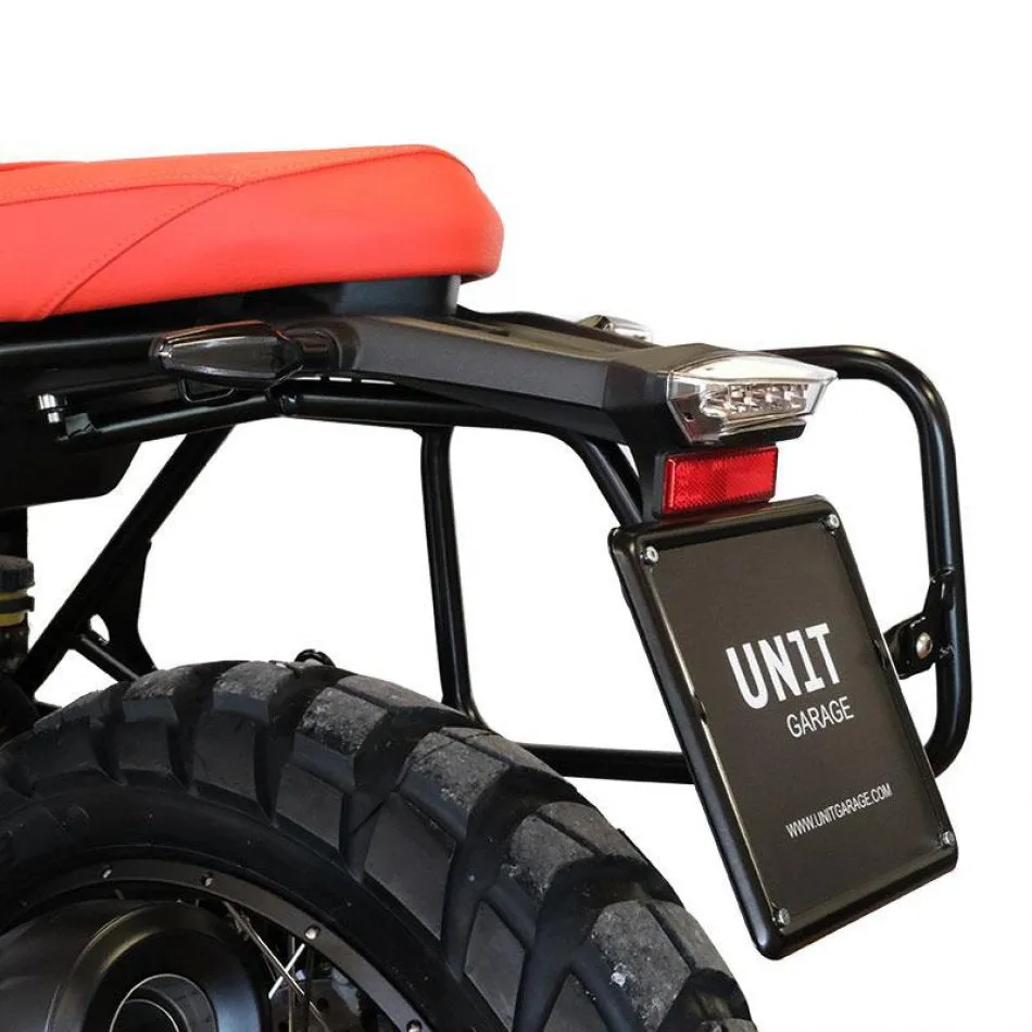 UNIT GARAGE CULT SIDE PANNIER IN WAXED SUEDE W/ ALUMINUM BACK PLATE   STAINLESS STEEL QRS & LOCK   RT SUBFRAME NINET FOR ATLAS PANNIER