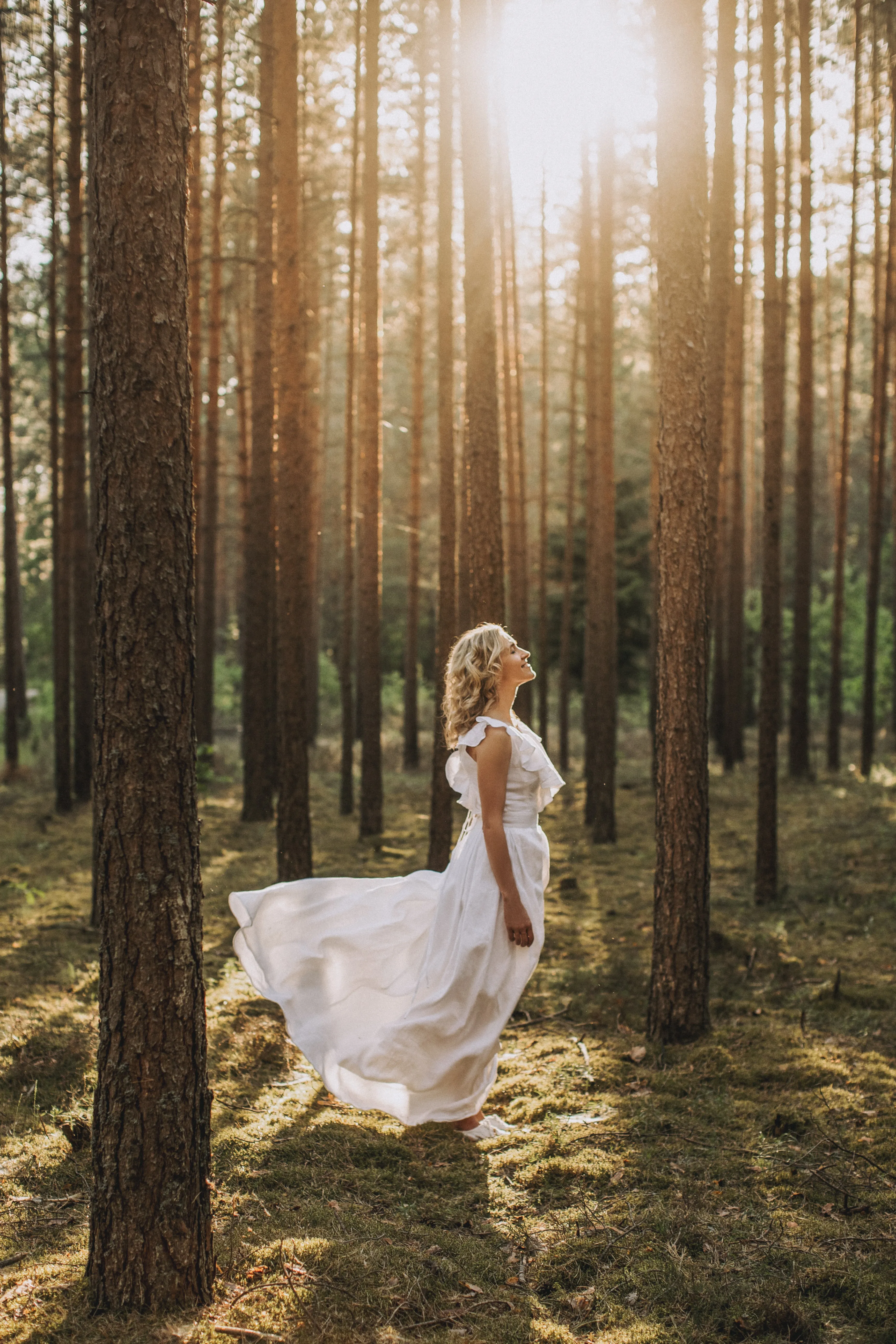 V-Back Linen Wedding Dress