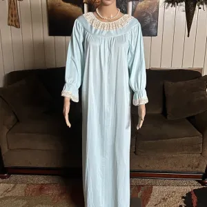 Vassarette • Vintage • USA • Blue • Floral Lace • Medium • Satin • Nightgown