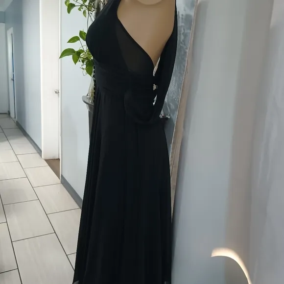 WHITE HOUSE  BLACK Dress size 0
