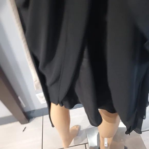 WHITE HOUSE  BLACK Dress size 0